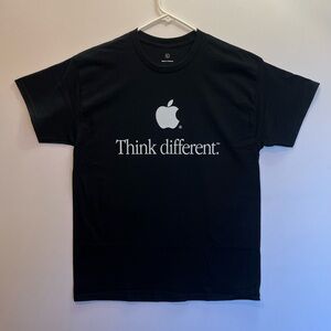 Apple Think Different Logo T-Shirt (Brand New Condition) iPhone/MAC Black Tee